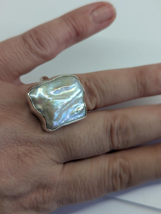Bezel Set Baroque Pearl Ring - White Iridescent
